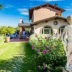 Quercia Belvedere Relais Farma *