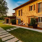Quercia Belvedere Relais Farma *