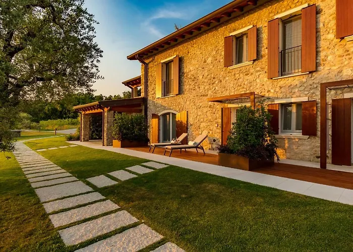 Quercia Belvedere Relais Фермерский дом *