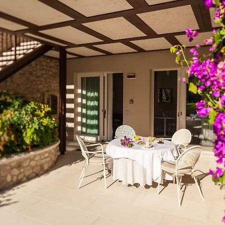 Quercia Belvedere Relais בית חווה ברדולינו