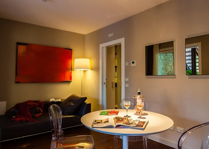 橡木贝尔维蒂利里莱丝酒店 *