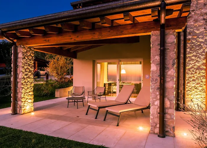 Фермерський будинок Quercia Belvedere Relais Бардоліно