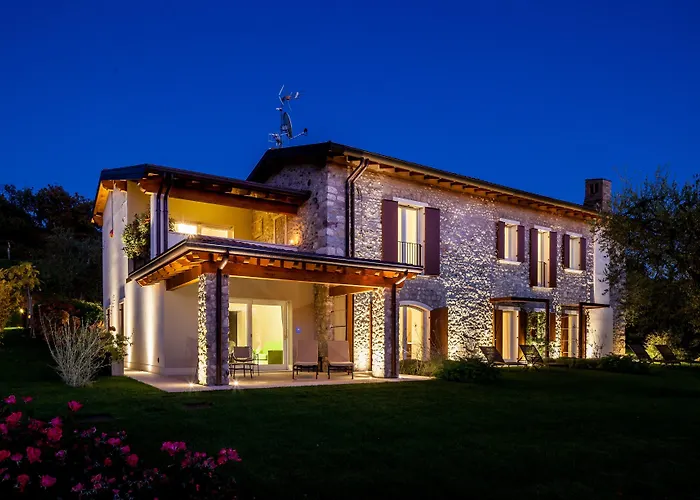 Quercia Belvedere Relais Фермерський будинок *